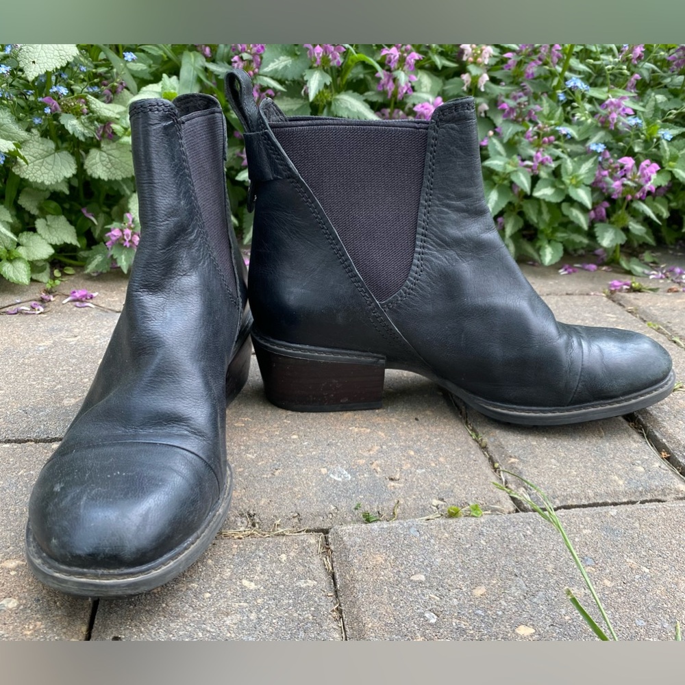 Timberland BLK Leather Ankle Boots, 8 Summer Sale